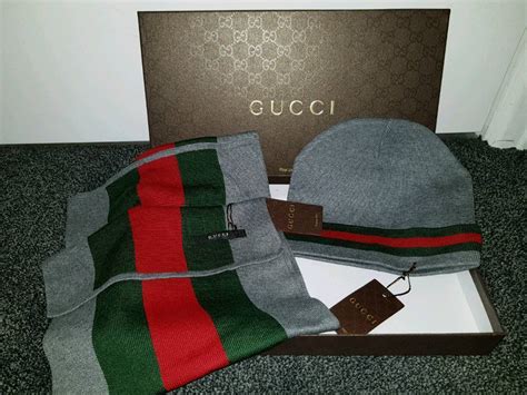 gucci hat and scarf set grey|Gucci scarf with fur trim.